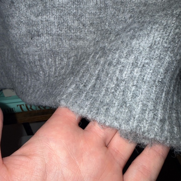 Vici X Amber Pearl Sweater - Picture 5 of 6